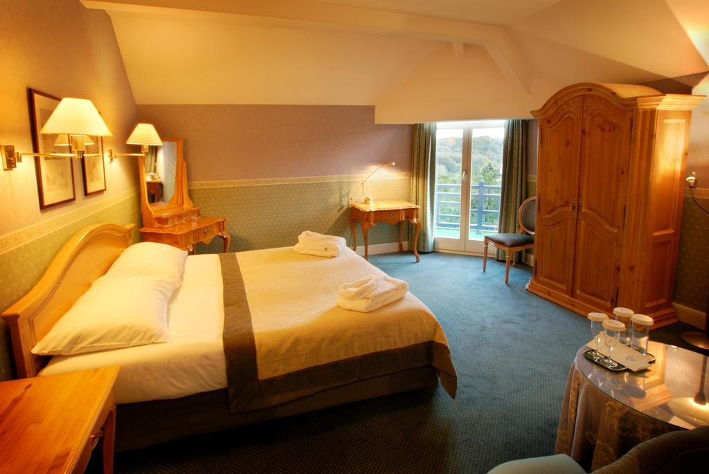 Martin'S Manoir Hotel Genval Exterior foto
